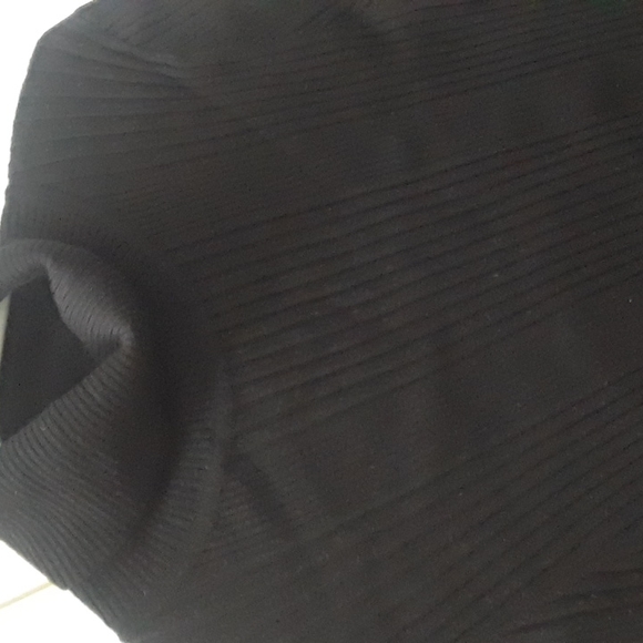 NEW!! MOTH (ANTHROPOLOGIE) RIBBED TURTLENECK.. - Picture 4 of 7